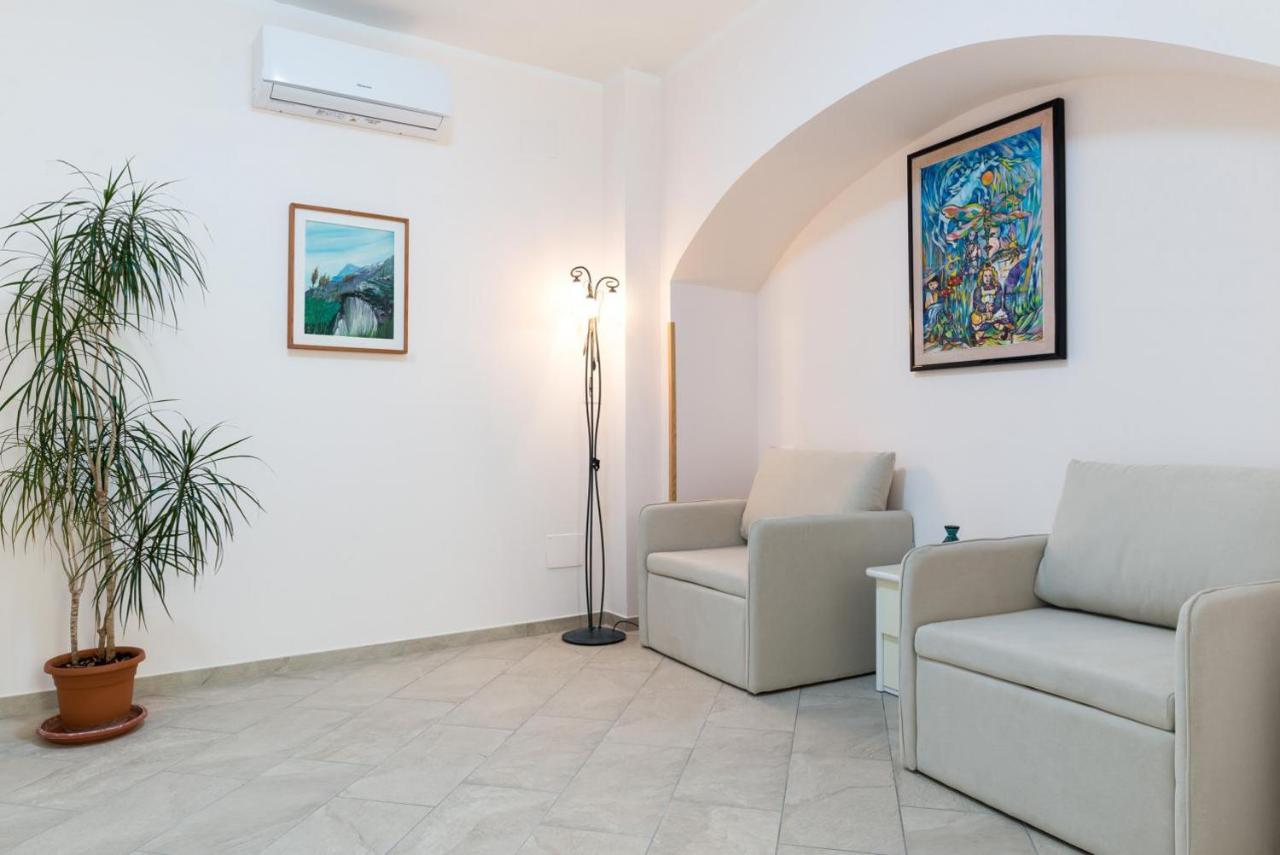 Casa Vacanza Rosy Di Guida Rosy Giungano Екстер'єр фото
