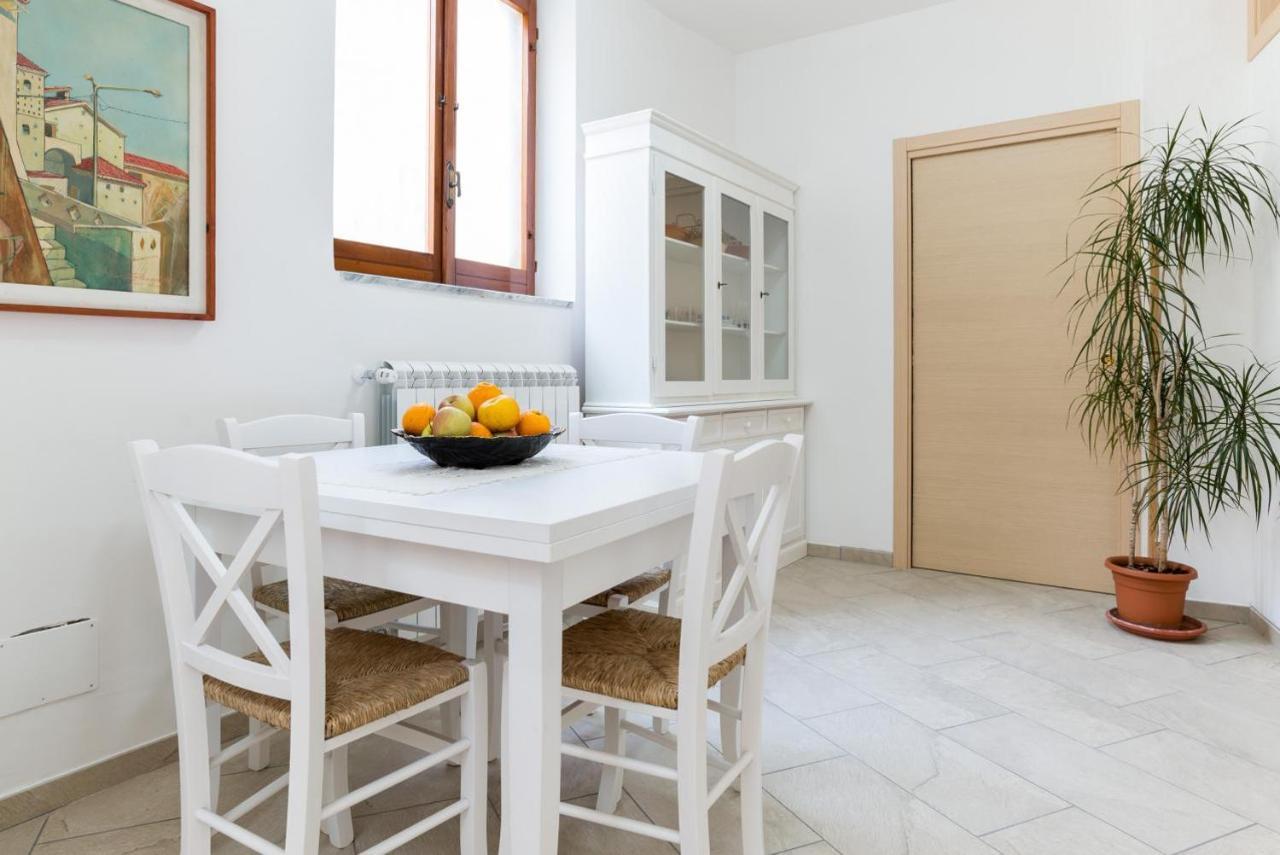 Casa Vacanza Rosy Di Guida Rosy Giungano Екстер'єр фото