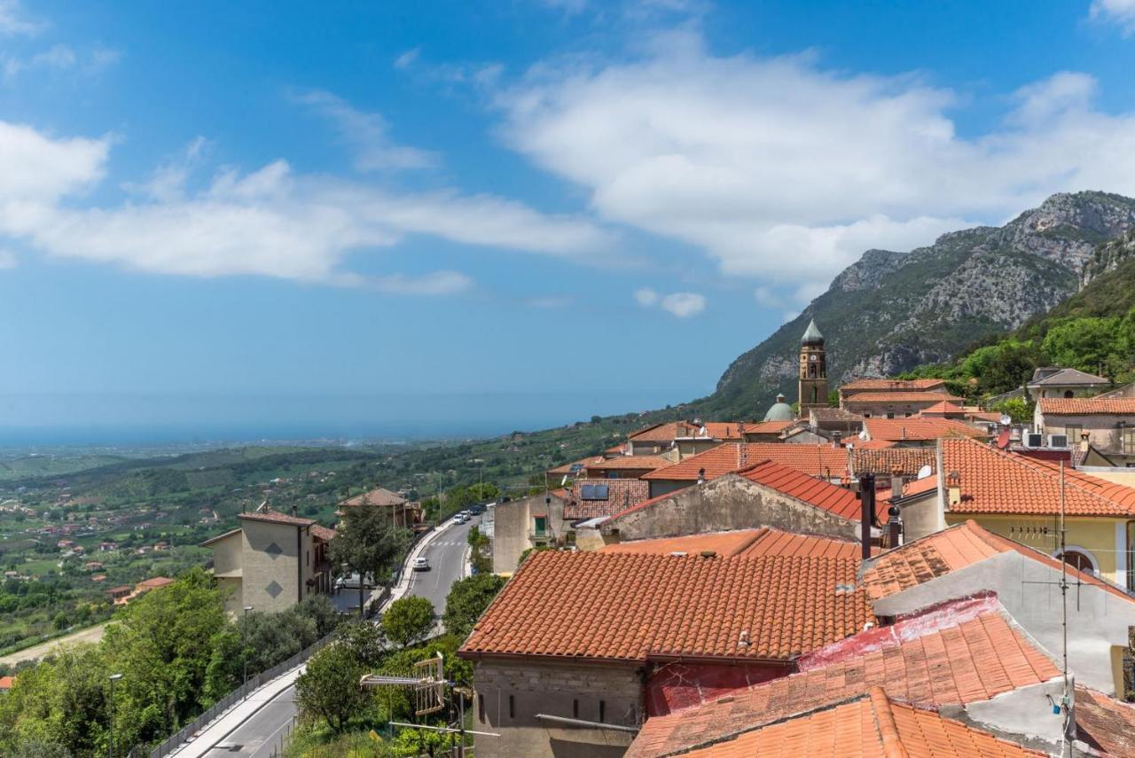 Casa Vacanza Rosy Di Guida Rosy Giungano Екстер'єр фото